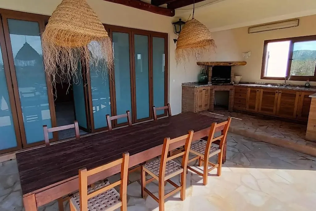 Casa Bet Con Piscina Y Jardin. Villa Sant Miquel De Balansat Spain